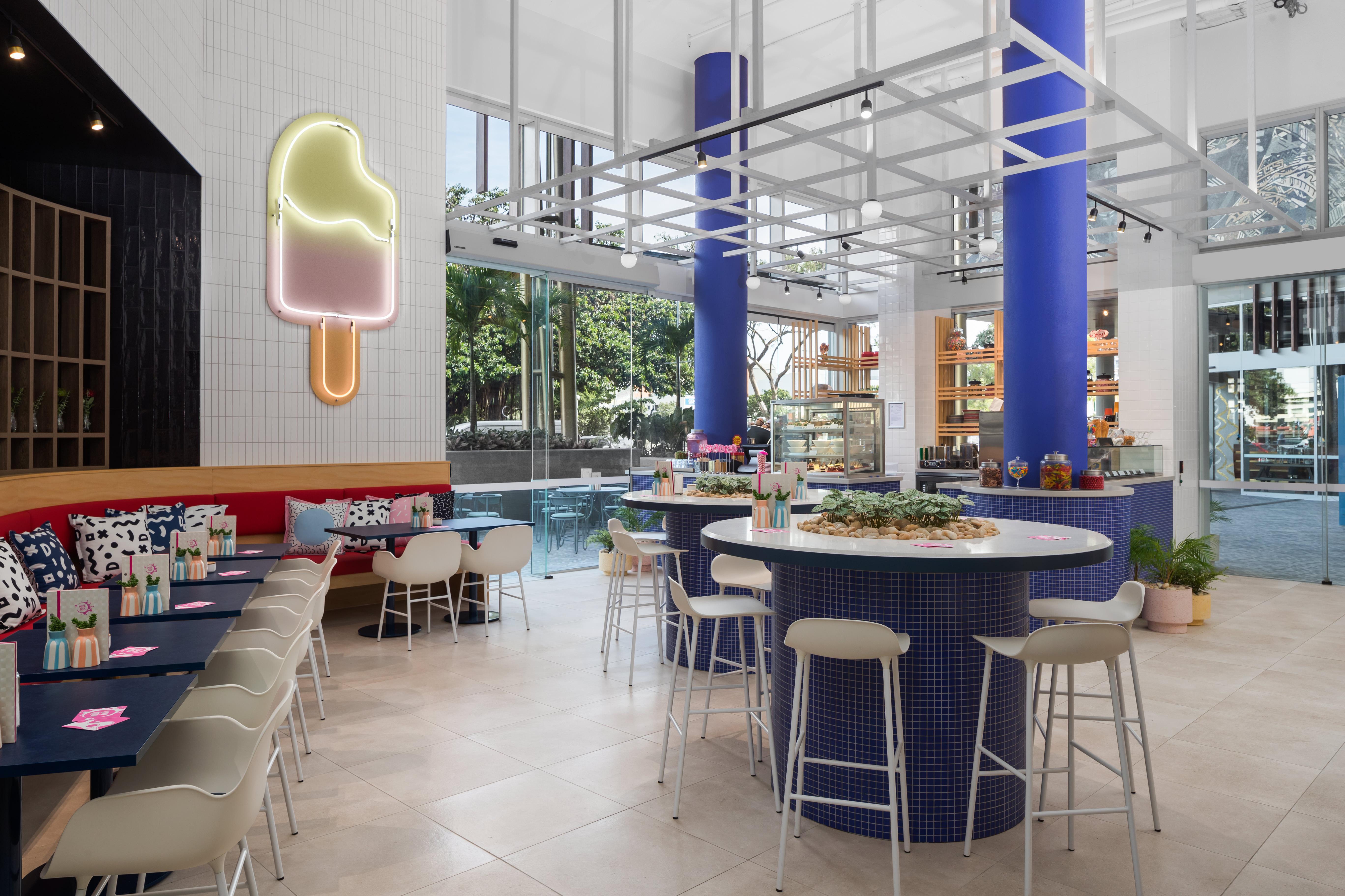 Crystalbrook Bailey Hotel Cairns Bagian luar foto The interior of the restaurant