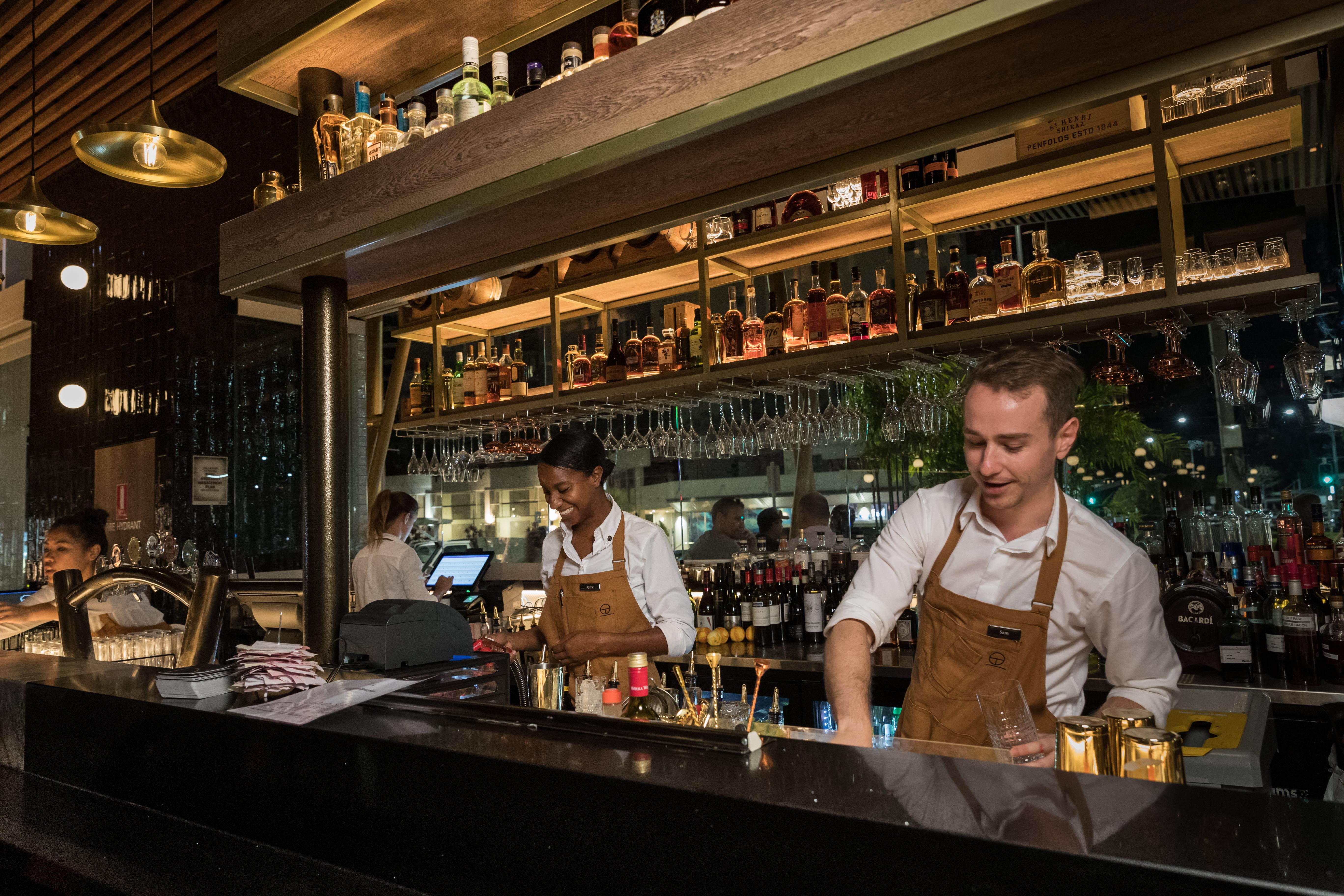 Crystalbrook Bailey Hotel Cairns Bagian luar foto The bar at the restaurant