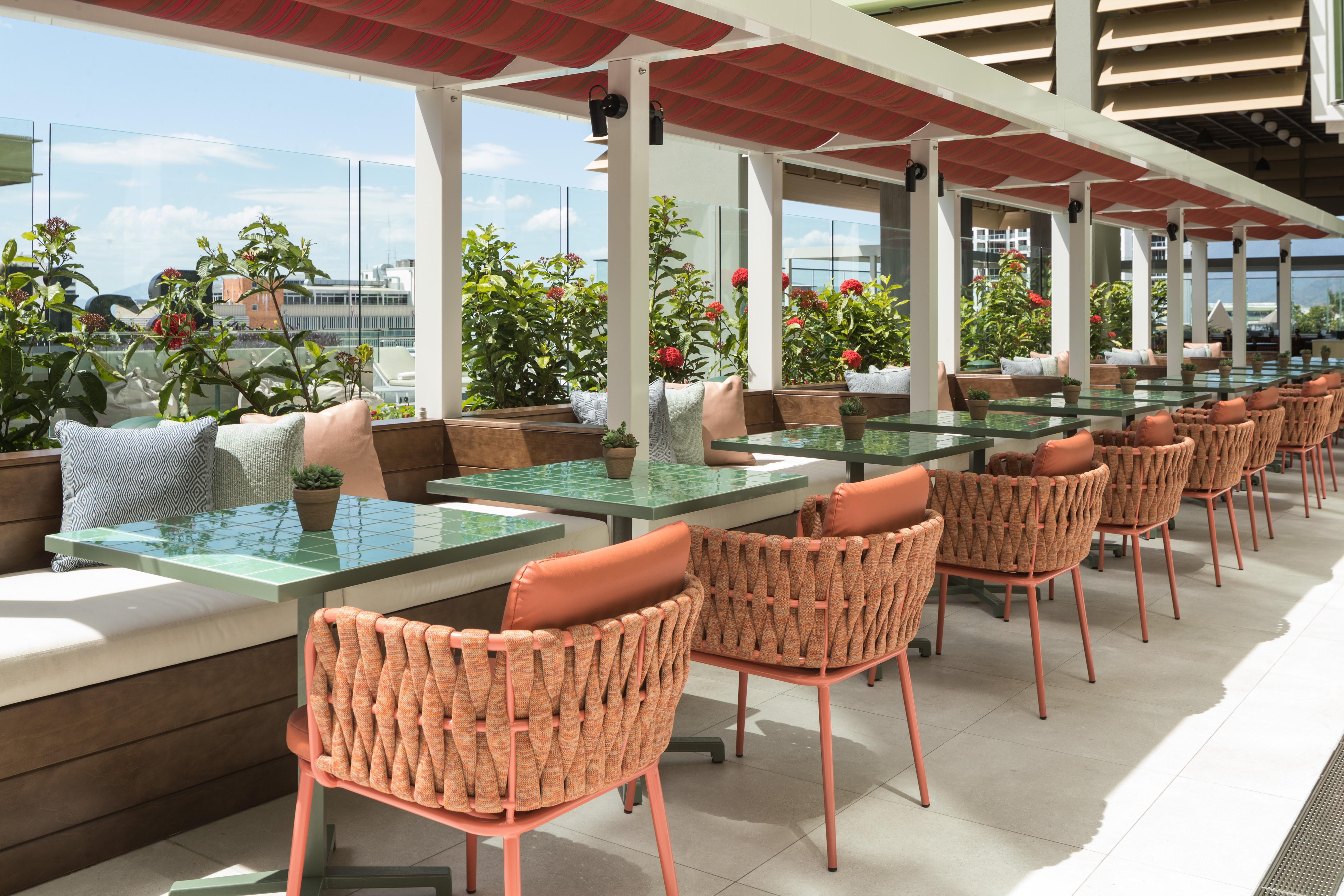 Crystalbrook Bailey Hotel Cairns Bagian luar foto The rooftop bar
