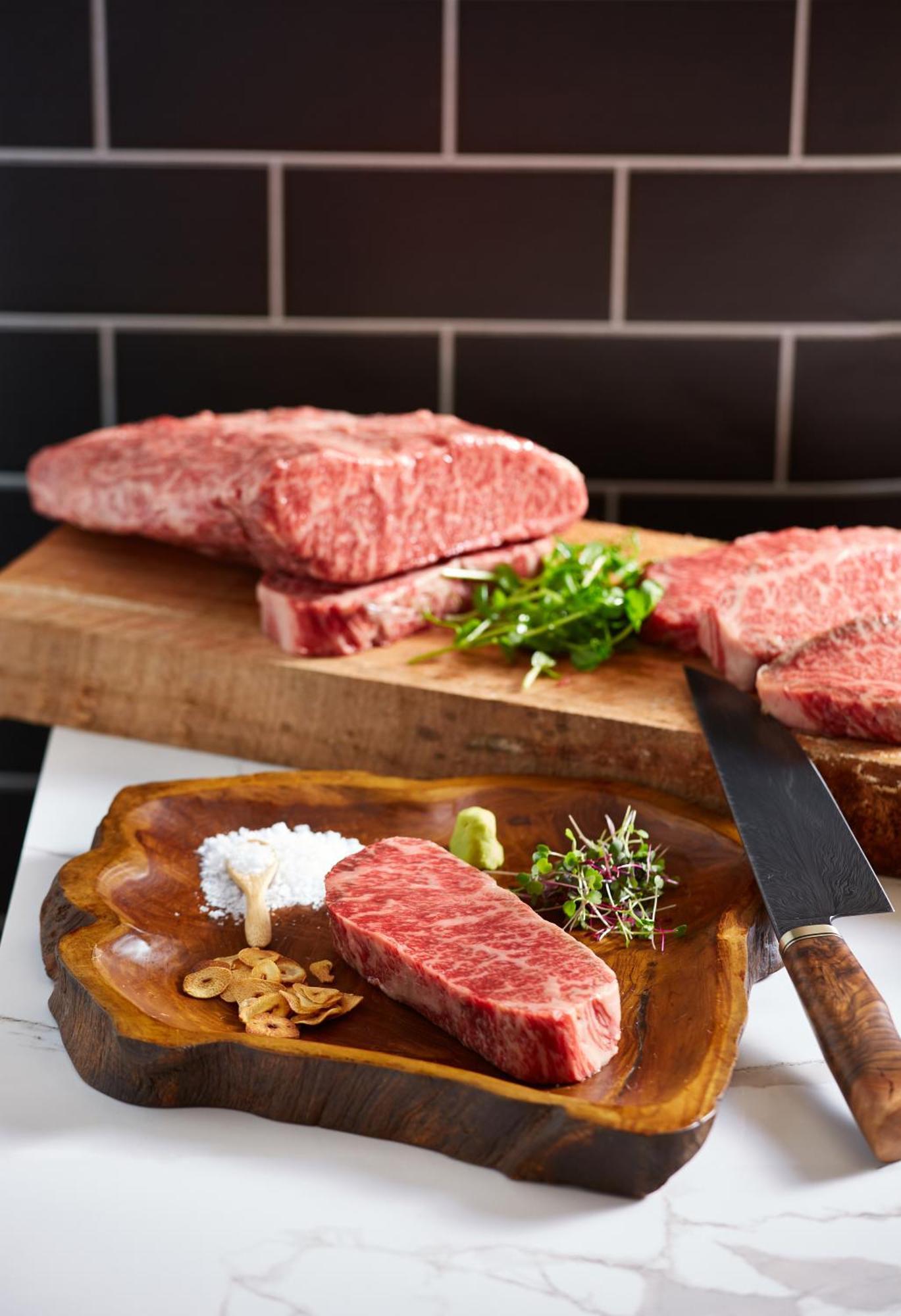 Crystalbrook Bailey Hotel Cairns Bagian luar foto Australian Wagyu