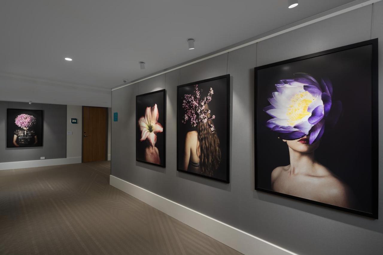 Crystalbrook Bailey Hotel Cairns Bagian luar foto 3D rendering of a gallery