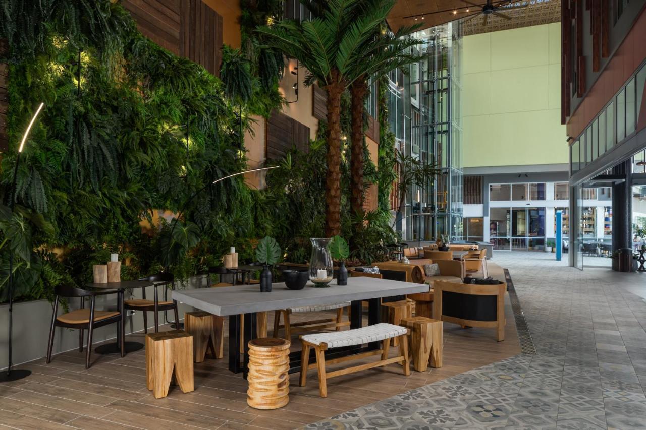 Crystalbrook Bailey Hotel Cairns Bagian luar foto The interior of the hotel